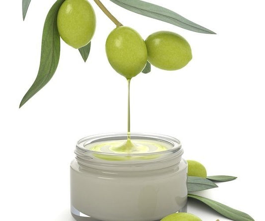 L’OLIO DI OLIVA BIOLOGICO: ecco svelato il segreto dell' elisir di lunga vita