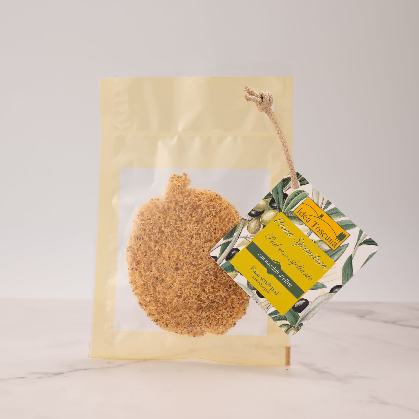 Pad viso esfoliante con noccioli d'oliva - Idea Toscana