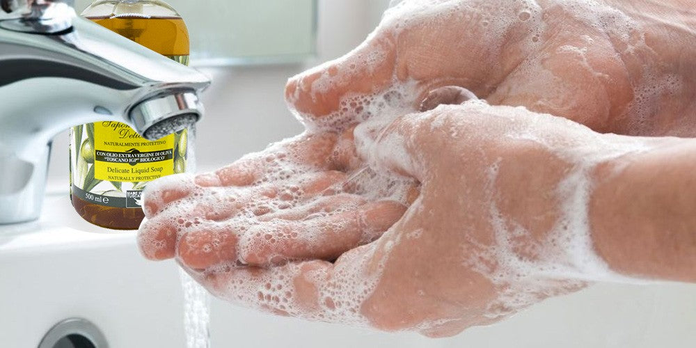 Ora che dobbiamo lavarci le mani PIÙ spesso come scegliere un sapone efficace ma delicato sulla pelle?